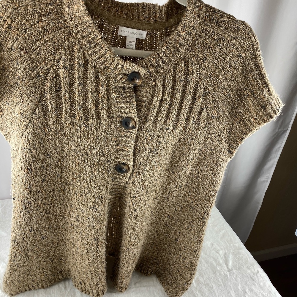 Cap sleeve three button sweater